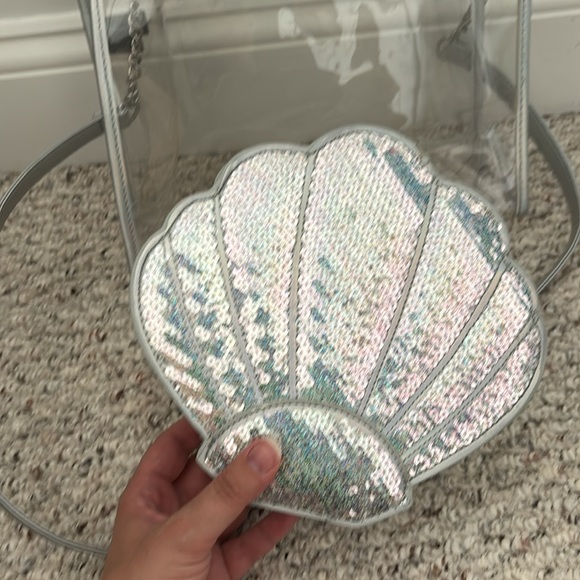 Loungefly 2 in 1 clear bag with iridescent silver accents - Picture 3 of 5